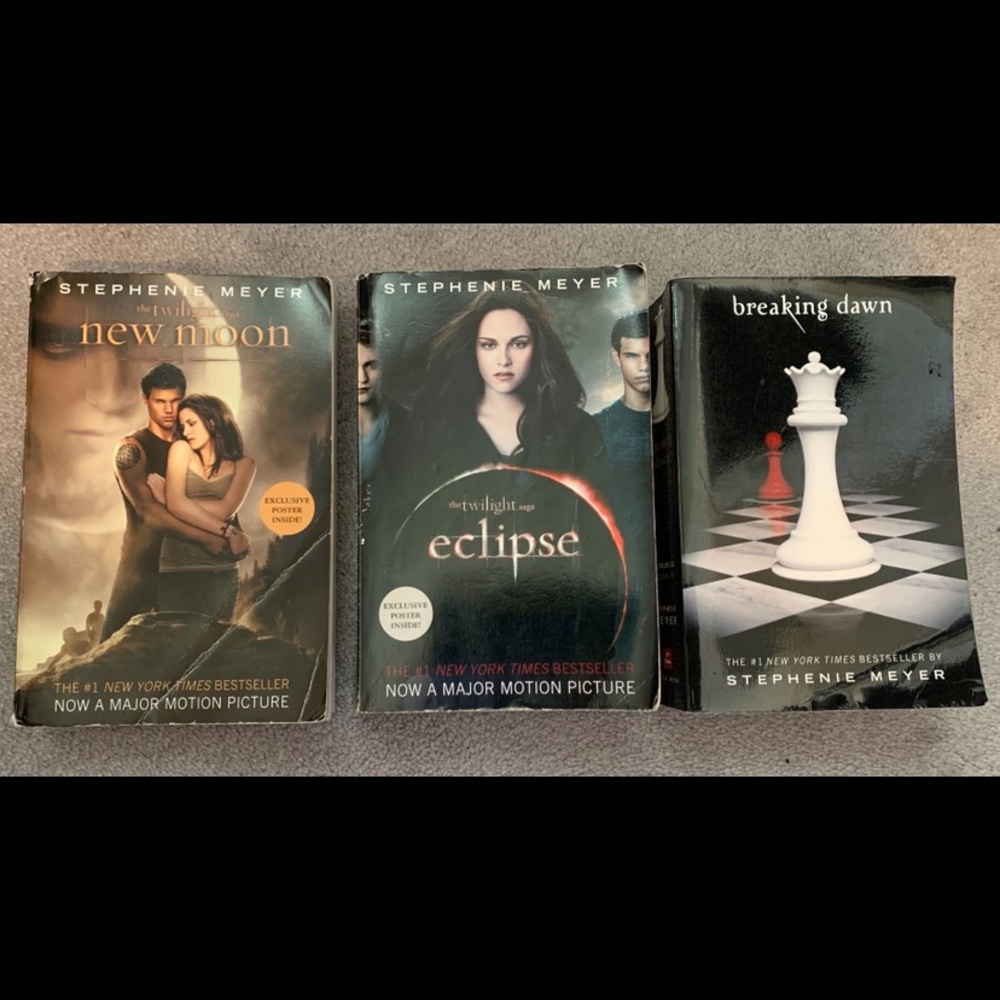 Twilight Book Saga (3 books)